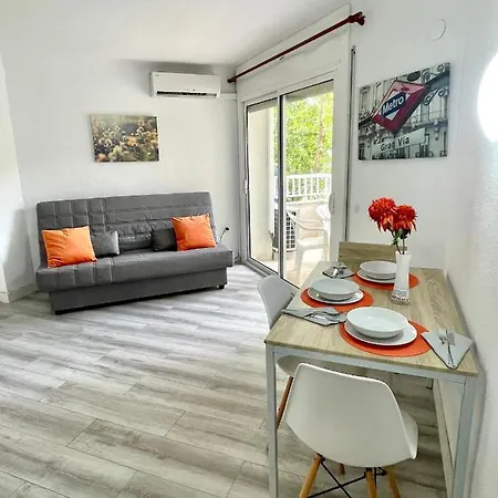 Apartbeach Jazmin Muy Lumunoso Climatizado Y Junto Playa Principal * Salou
